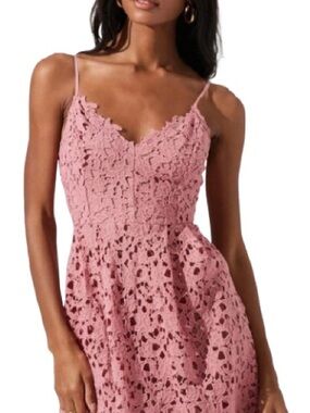 ASTR The Label Floral Lace Overlay A Line Midi Dress Coral Sz XL Wedding Guest